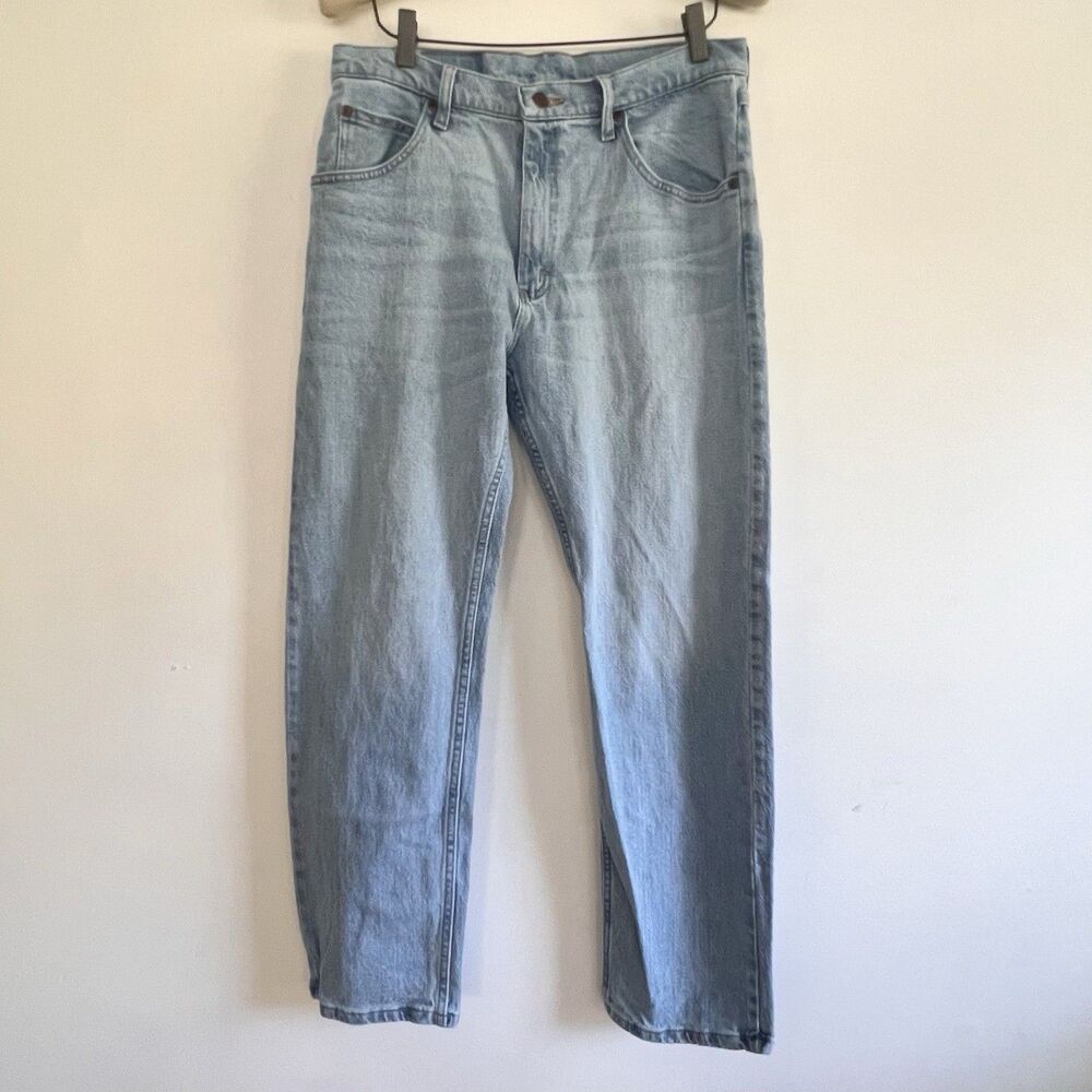 Wrangler Jeans Mens 32x30 Blue Light Wash Regular Straight Stretch Denim